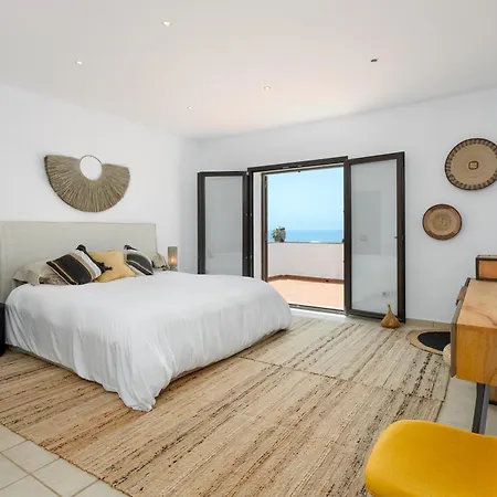 Del Sol - 4br With Pool * 托雷加迪亚罗